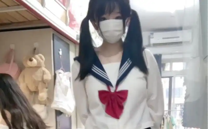 一只软萌兔兔酱