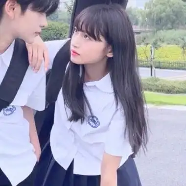 高清一左一右的jk专用情侣头像图片