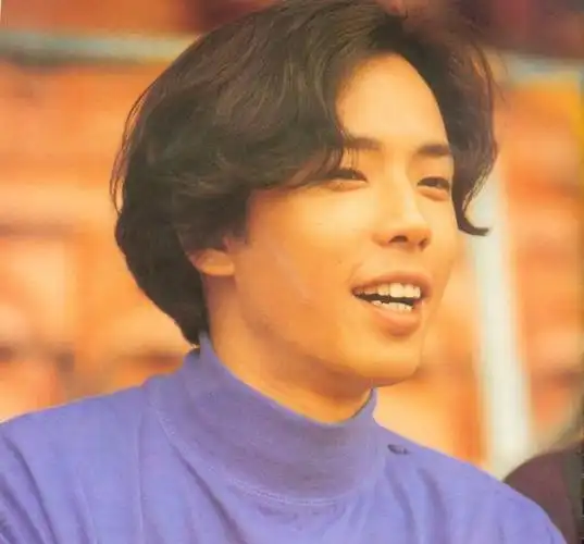 跟港媒吵架,带朱茵"隐居"乡村,暴躁黄贯中的"野兽柔情"