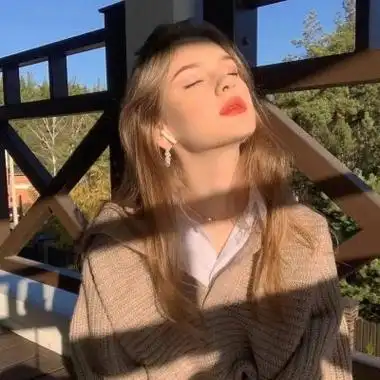 酷酷的冷艳欧美女生头像图片 ins风高级感十足高清欧美女头_女生头像