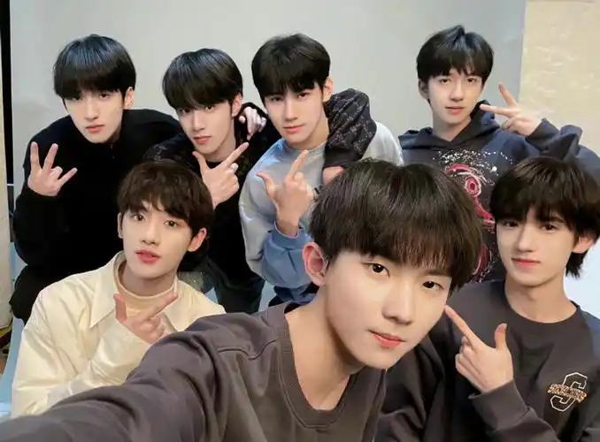 时代少年团绝配评论破亿