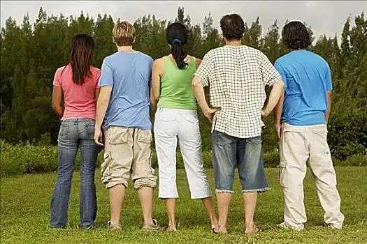 后视图,五个人,站立,并排
