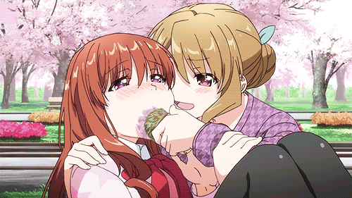 而在这其中唯独情侣和夫妻之间的互相喂食最虐狗,不过在动漫中,闺蜜和