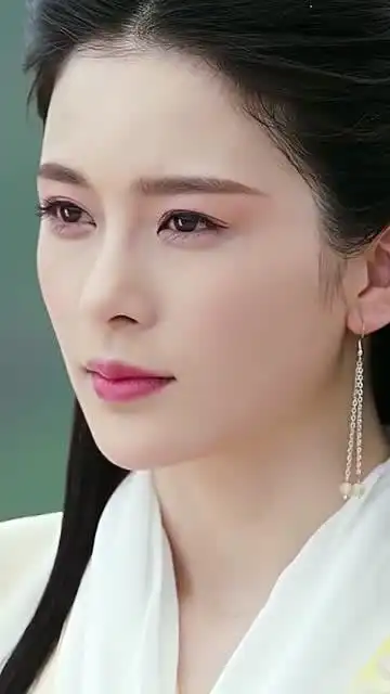 赵樱子古装欣赏黄衫女形象深入人心如何叫人不迷恋