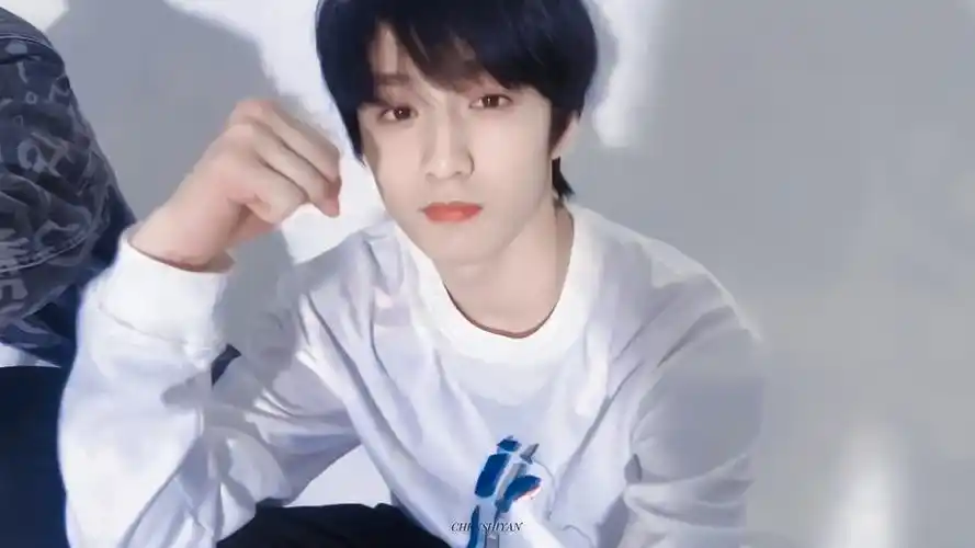 刘耀文 - 堆糖,美图壁纸兴趣社区