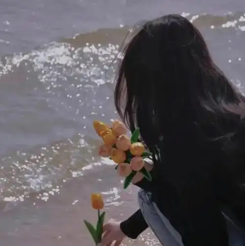 有故事的海边头像女_飞翔号