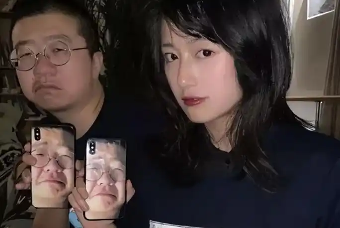 李诞黑尾酱:从喝醉酒向对方求婚开始,他们的结局早已决定
