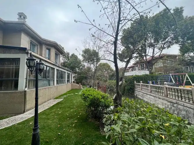 佘山银湖别墅急出独栋好房不等人