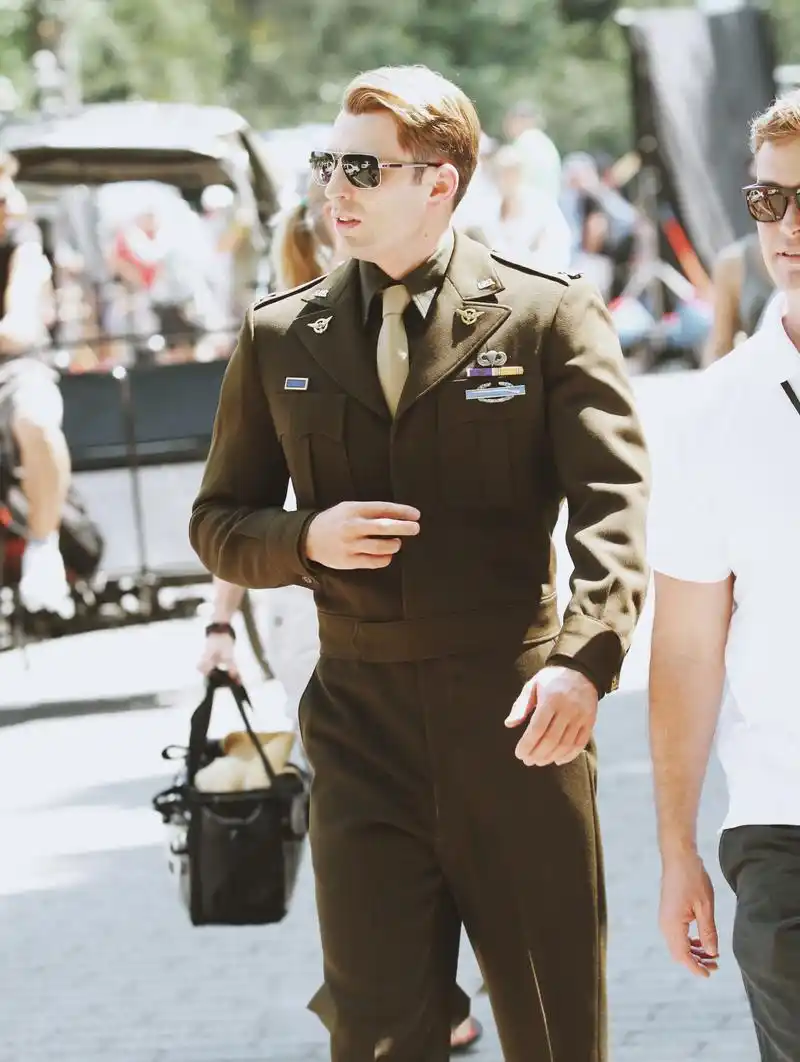 美国队长chris evans军装.