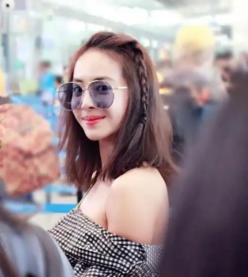 蔡依林太敢穿透视装不打马赛克不敢看观众吐槽不知道要看哪