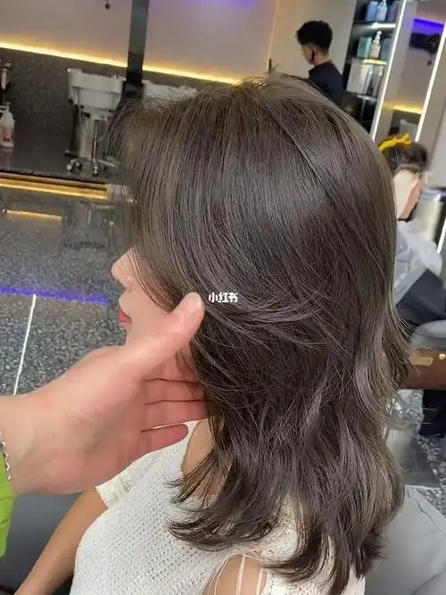 夏季显白发色冷抹茶