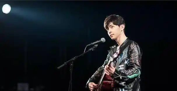 原创邓伦粉丝太有才工作室破坏控评队形被怼杨幂马思纯送祝福