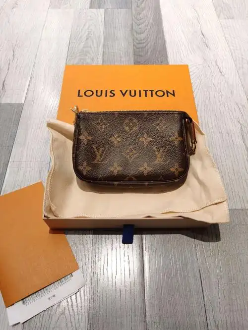 可以diy加个链条就是个超级可爱迷你的斜挎包 芯片#lv麻将包