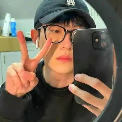 120张男生真人头像图片