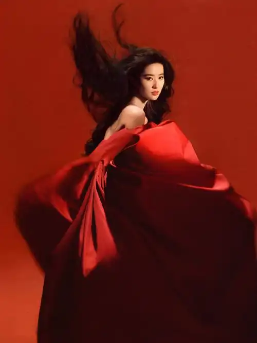 刘亦菲红裙雕刻感大片