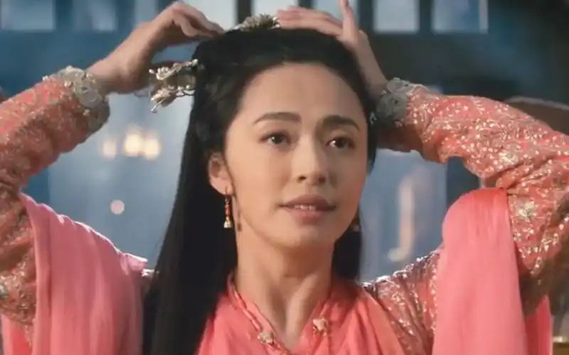 《捉妖记》混剪:姚晨东北话十级,担任大厨爆笑烹饪小胡巴