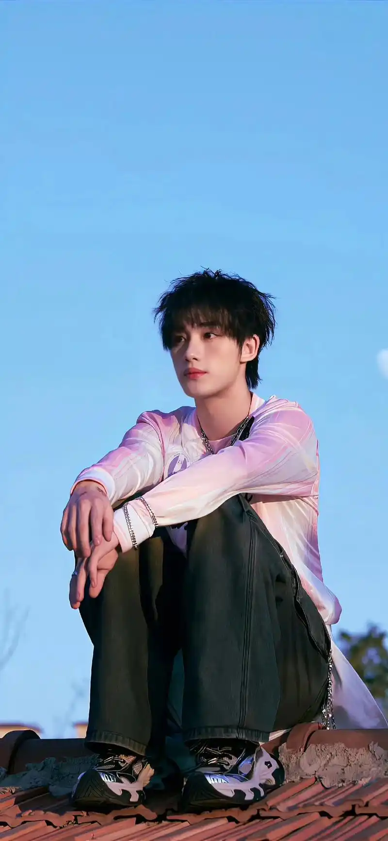 一组丁程鑫壁纸分享抖音搜"月下图库"进小程序输50900找到