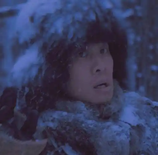 原创悬崖之上全网票房第一让两大影帝出演张艺谋这部电影太狠