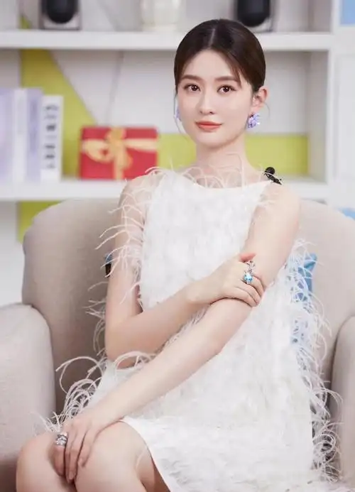 乔欣"变脸"了?救命,她现在也太绝了吧!_网易订阅