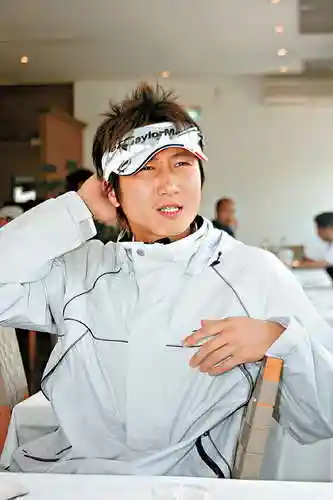 洪天明称根本不曾跟stephy说过话.