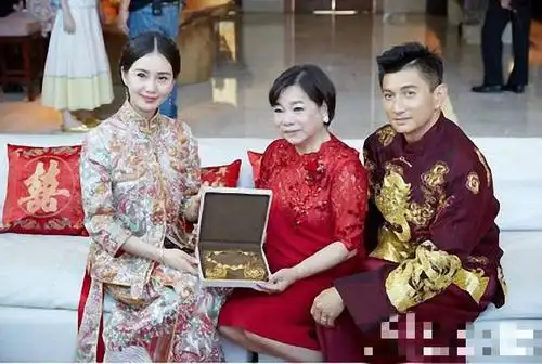 吴奇隆刘诗诗拜注生娘娘求安产,却遭黑粉狂喷:回族不能拜其他神