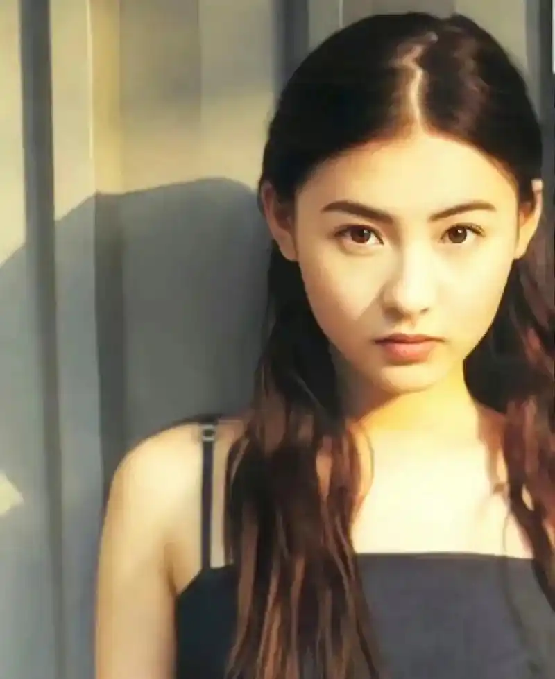 张柏芝 早期考古照片 长着一副被上天偏爱的脸蛋.