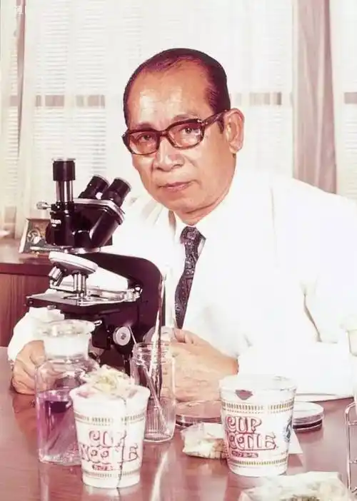 泡面创始人天天吃泡面最后活了多少岁原来我们都白吃了