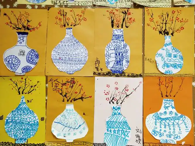 九龙湖幼儿园大班创意美术活动——《青花瓷—点画》