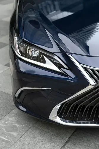 慵懒的豪华 澳康达雷克萨斯es300h