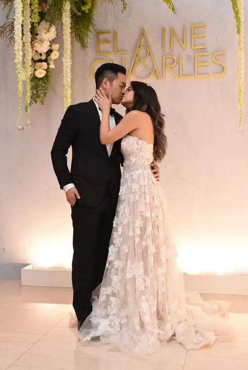 安以轩和表妹似双胞胎 闻舒淇冯德伦离婚送予祝福