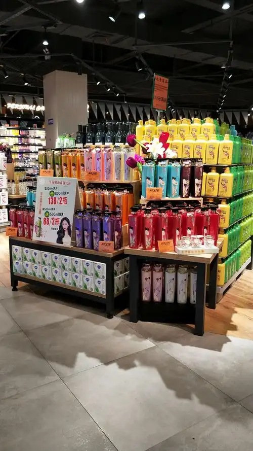 百雀灵新品洗发水推厂