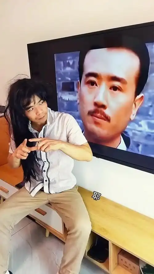 满足你 于和伟吐口水 于和伟 搞笑视频 吐口水搞笑视频 那一波真的天