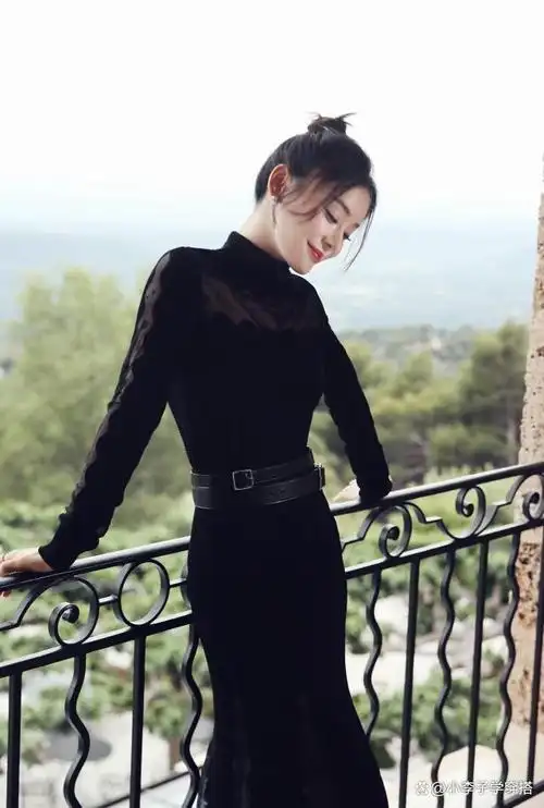 袁姗姗是中国内地一位备受瞩目的女演员,她一直以来以出色的演技和