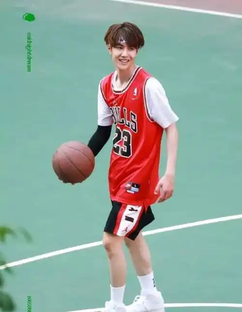 22岁的王一博,都学会了什么技能,除了不会娶你什么都会_进行了_网友