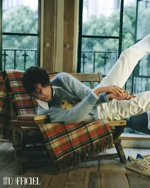 时装杂志##丁禹兮贝雷帽封面