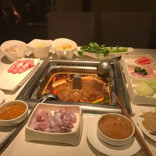 海底捞火锅(世界城广场店)