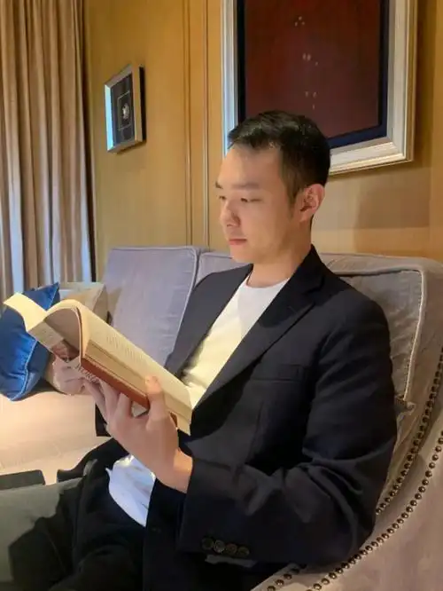 霍氏家族霍启文:"创三代"真实人生,创业才是最好的守业