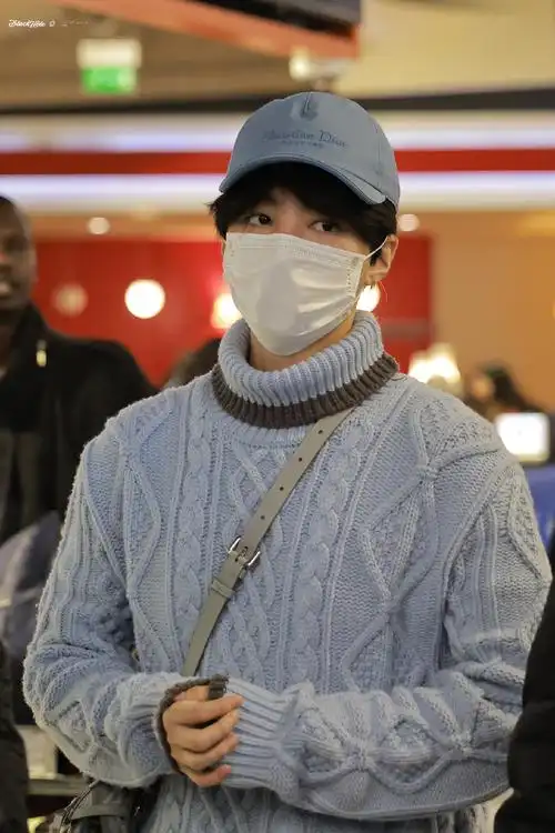 王俊凯 巴黎时装周##王俊凯机场路透