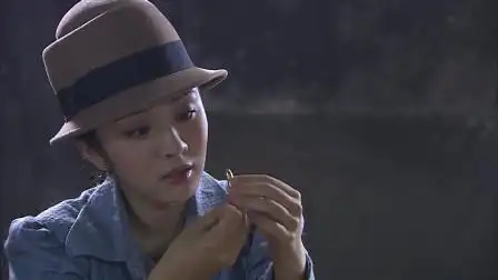 双雄:冷小曼问许念东问题,许念东始终不相信兄弟叛变,研究起新的武器