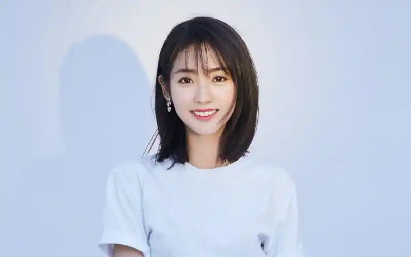 邢菲清新元气写真图片桌面壁纸