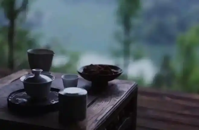 不知道你有没有听过这样一句话,"一书一茶一知己,一朝一暮一人生.