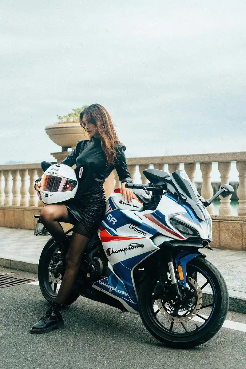 机车摄影 #最酷机车女孩 #机车  - 抖音