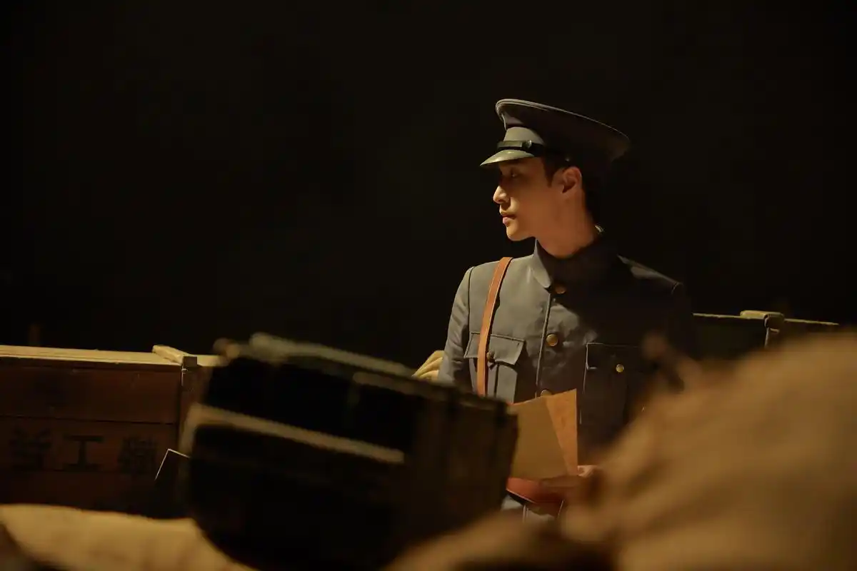 张艺兴参演微记录片《十一书》花絮曝光,这也是继《建军大业》之后的