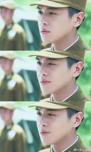 明明张若昀演雪豹的时候论坛上都是骂丑的