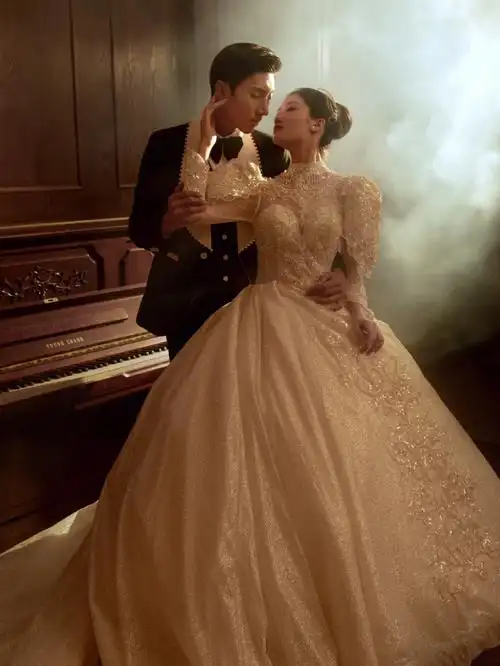 超惊艳的欧式宫廷风婚纱照 😍