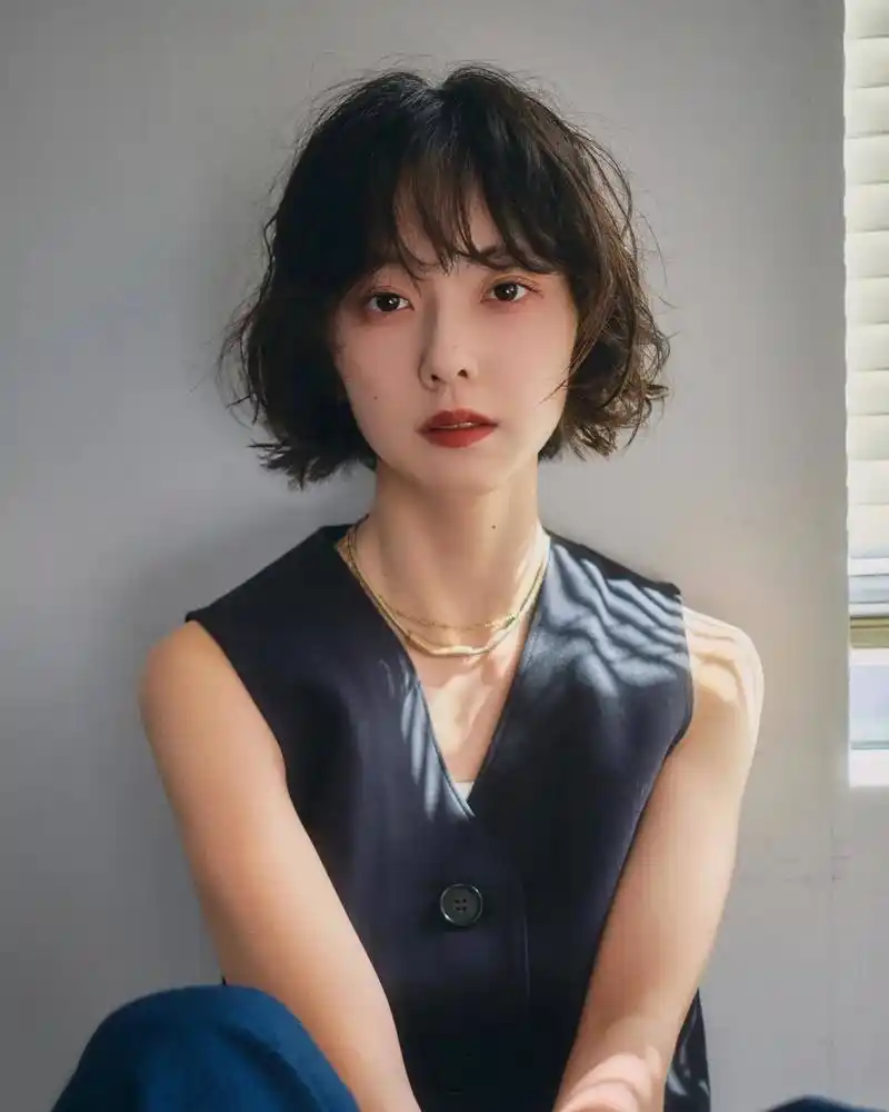 95粗粗的鲍勃烫发生活需要足够的仪式感.#超飒短发女生 #氛 - 抖音