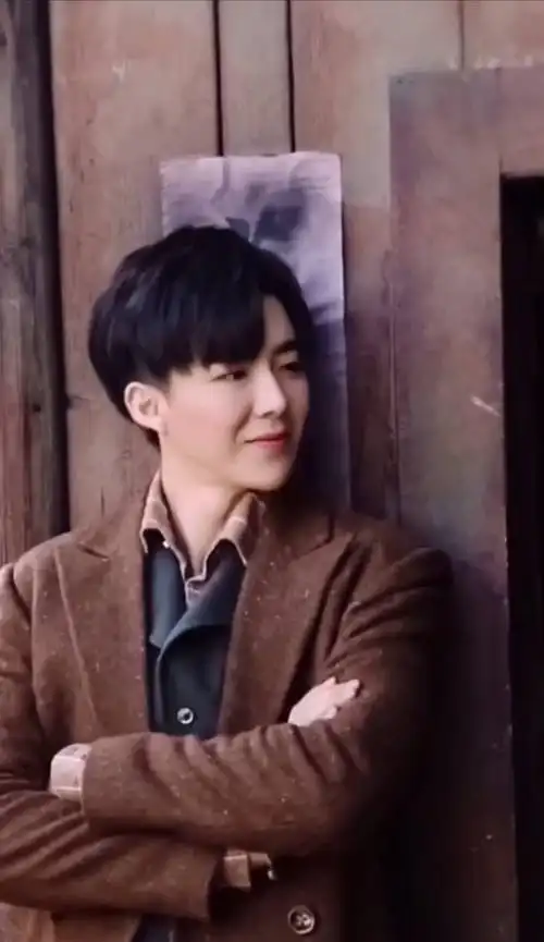 摩登兄弟刘宇宁7373