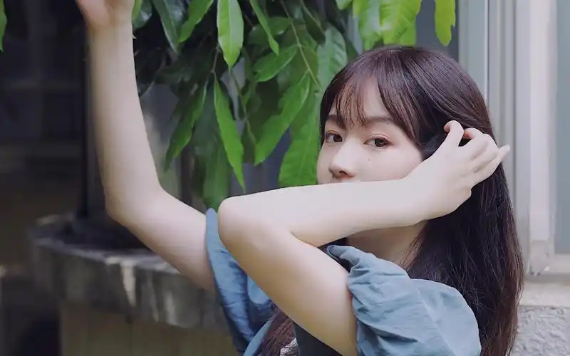 清新淡雅气质美女波西米亚风长裙写真