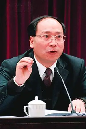 广州市政府秘书长陈如桂