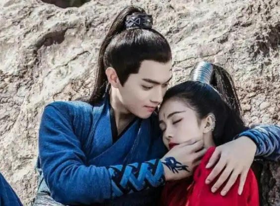 白鹿许凯在一起的细节白鹿许凯分手及白鹿大哭